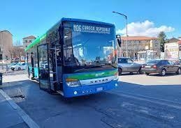 Траведона: водитель автобуса получил угрозы и удар кулаком от студента; сломанный нос и месячный прогноз