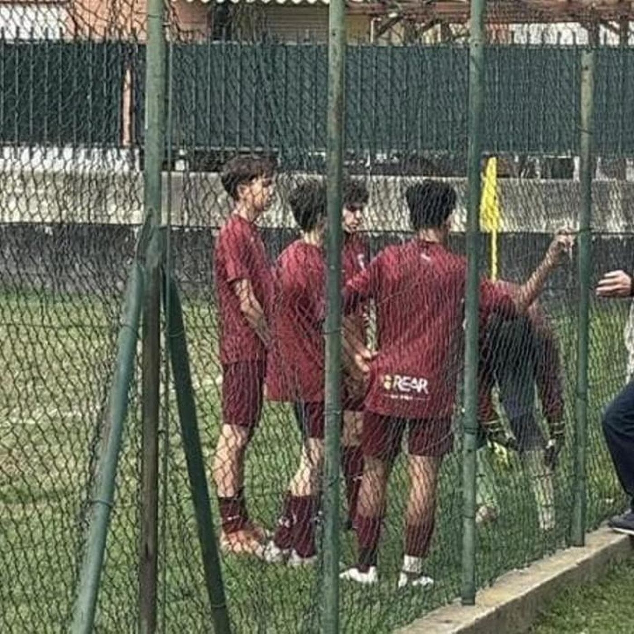 Соммезе, помилование FIGC после просьб отцов: «Пусть он тренирует наших детей».