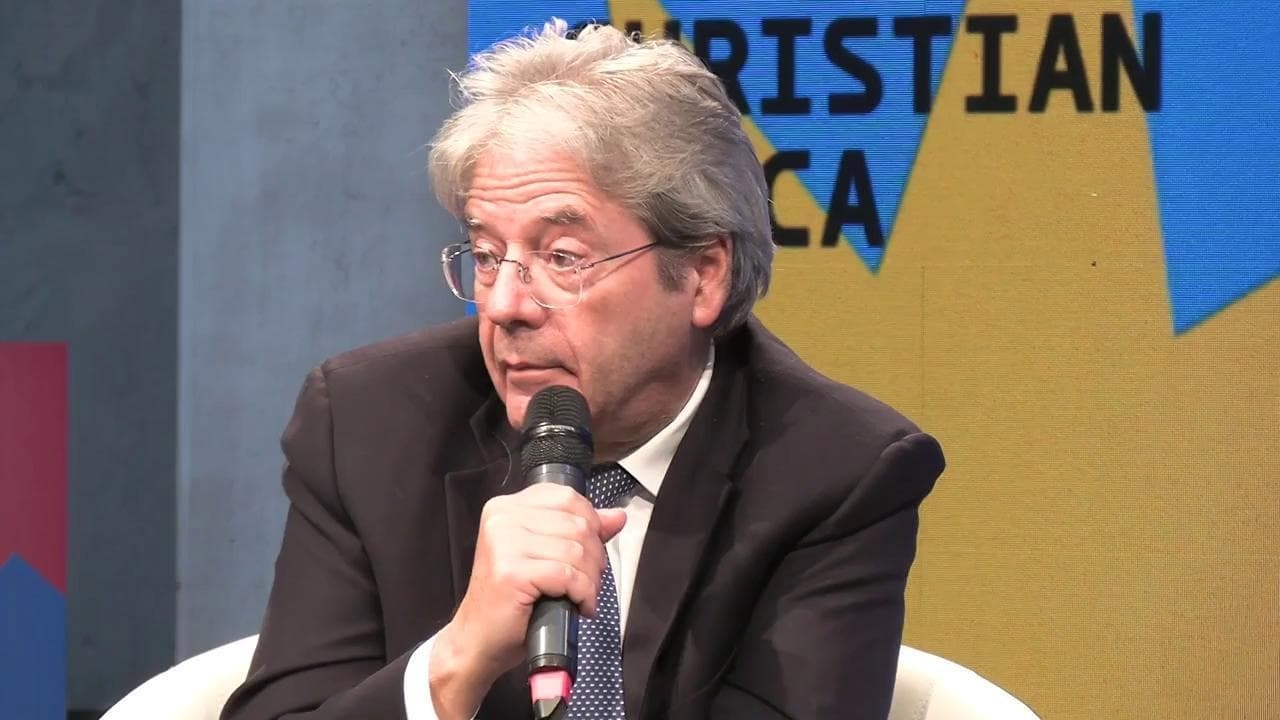 Gentiloni: "We werken aan een alternatief voor Meloni. Als we denken dat er al een bestaat, veel succes."